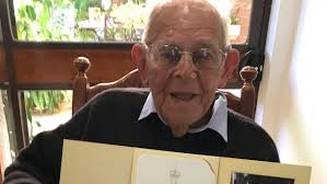 Alice Springs' oldest veteran Sydney Kinsman celebrates 100th birthday