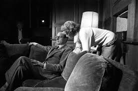 Le château de bity, situé à sarrans en corrèze, à 10 kilomètres à l'est de tulle, est la propriété de m. Jacques Et Bernadette Chiracjacques Et Bernadette Chirac Au Chateau De Bity 1979 Chirac Jacques Chirac Bernadette Chirac