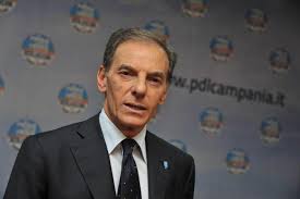 Uno Scandalo L Assunzione Di Claudio De Magistris Lettiera Scandal Eventi