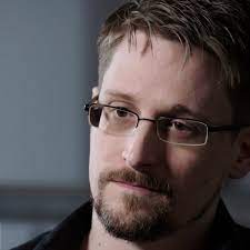 Jul 19, 2021 · edward snowden is a former central intelligence agency (cia) employee and former contractor for the united states government who copied and leaked classified information from the national security agency (nsa) in 2013 without authorization. Edward Snowden The Whistleblower Behind The Nsa Surveillance Revelations The Nsa Files The Guardian
