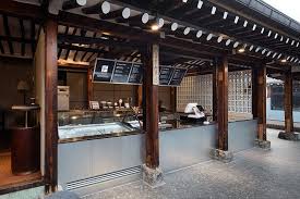 Seoul Coffee Cafe Designed Inside Traditional Korean House Design Visual Cafe Design Cafe Interior Design Coffee Shops Interior