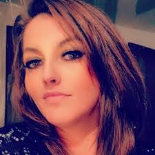 Kerry Burroughs's Instagram, Twitter & Facebook