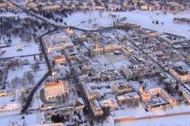 Pereca), w której autor mieszkał przez wiele lat. Zasniezony Zamosc Z Lotu Ptaka Wideo Dziennik Wschodni