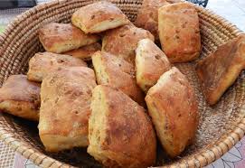 Emilio cigoli was born on november 18, 1909 in livorno, tuscany, italy as emilio cardi cigoli. Pane Con I Ciccioli Ricette Di Sardegna