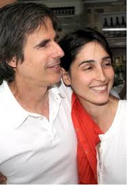 Diretor de 'Ainda estou aqui', Walter Salles mantém há 20 anos casamento  discreto com artista plástica: conheça