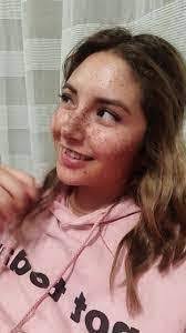 Leanna Morin's Instagram, Twitter & Facebook