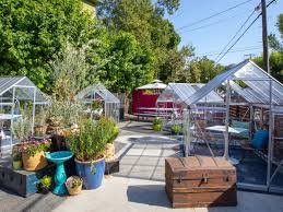 Riesenauswahl an produkten für zuhause. This Echo Park Cafe Is Using Greenhouses For Socially Distant Outdoor Dining Eater La