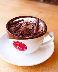 Juliette Chocolat On Instagram Votre Boisson Chaude Encore Plus Gourmande En Ajoutant Du Chocolat Fondu Et Des Copeaux De Cho Chocolate Tableware Glassware