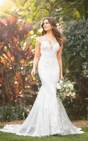 Whatever you're shopping for, we've got it. Graphic Lace Fit And Flare With Floating Keyhole Back Essense Of Australia Wedding Dresses