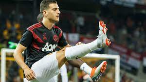 Compare diogo dalot to top 5 similar players similar players are based on their statistical profiles. Manchester United Verleiht Dalot An Ac Milan Kostete 2018 Noch 22 Mio Transfermarkt