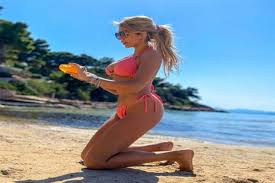 Η μαρία σπυροπούλου είναι μια λαϊκή τραγουδίστρια που έχει διαγράψει τη δική της πορεία στο χώρο του τραγουδιού, αφήνοντας τις καλύτερες εντυπώσεις, τόσο για την ερμηνευτική ικανότητά της. Kwnstantina Spyropoyloy Kila Apokalyptei To Pws Katafere Na Adynatisei Alphafreepress Gr