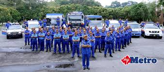 Angkatan pertahanan awam malaysia (apm) ialah agensi pertahanan awam di malaysia yang terletak di bawah kawalan jabatan perdana menteri. Apm Melaka Bersiap Siaga
