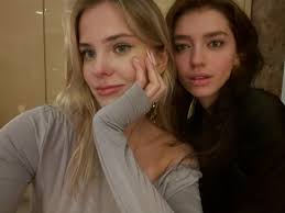 yeswearelovers Happy Birthday Eva Angel 🪽🪽🪽 I'm always happy by your  side 💋💋💋💖💖💖👽👽👽