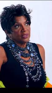 Be the Light ✨ @womensguild 📸 @wedding.by.ella #peacock #abc #fx  #annamariahorsford