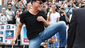 Öne çıkan dizi ve filmler. Jean Claude Van Damme A Devoile Son Etoile Au Kinepolis