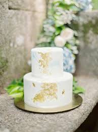 Plates and pillars are interchangeable that allows you to design your own cake stand. Two Tier Wedding Cakes Destination Wedding Blog Honeymoon Travel Trendy Bride