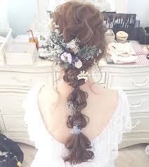 最新版 花嫁の髪型 アイデア特集 話題のウェディングヘアスタイル１００選 ウェディング ヘアスタイル ブライダルスタイル ウェディングドレス 髪型 ダウン