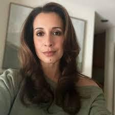 Danielle Ahearn's Instagram, Twitter & Facebook