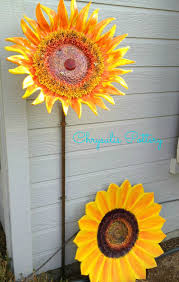 Garden Sunflowers By Chrysalis Pottery Www Facebook Com Barbjohnson Pottery Keramik Blumen Topferei Ideen Sonnenblumen