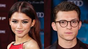 After years of denying it, the paps caught their offscreen romance while the couple indulged in a passionate makeout session in los angeles. Are Zendaya Tom Holland Dating Kissing Photos 2021 Stylecaster