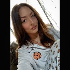 Cruz Beckham is going balls to the wall, shoving his package in his  girlfriend's face 🤔