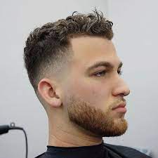 21 New Men S Hairstyles For Curly Hair Http Www Menshairstyletrends Com 21 Mens Hairstyles For Curl Curly Hair Fade Mens Haircuts Fade Men S Curly Hairstyles