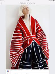 Pin Ot Polzovatelya Lane Na Doske Costumes Theatre Naryady Modnye Stili Kimono Stil