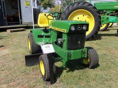 That's very large, so buying this mower for the john deere 140 lawnmower has a easy to read fuel gauge and lcd screen showing the operating time so that you always know exactly when you need to refuel or bring her in for servicing. John Deere 140