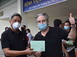 Tính từ 18h30 ngày 26/7 đến 6h ngày 27/7 có 2.764 ca mắc mới, trong đó 2 ca nhập cảnh và 2.762 ca ghi nhận trong nước. Isdx8nuhqrampm