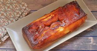 Ce Gateau Au Yaourt Et Au Caramel Est Tout Simplement Allechant Recettes Faciles Recette Gateau Yaourt Recette Facile Gateau