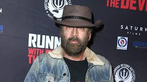Cage changed his name early in his career to make his own. Nikolas Kejdzh Sygraet Nikolasa Kejdzha V Drame Nevynosimaya Tyazhest Ogromnogo Talanta Novosti Na Kinopoiske