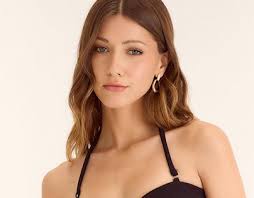 Produ Projects :: Photos, videos, logos, illustrations and branding ::  Behance