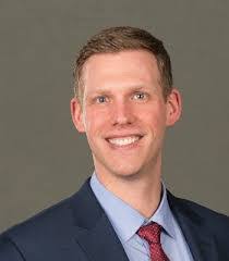 Sarah Heil's Instagram, Twitter & Facebook