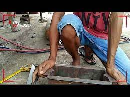 Mesin batako sudah menjadi produk umum yang sudah banyak dijual dipasaran, mulai dari yang isi 2 cetakan, isi 4 cetakan, ada yang semi otomatis maupun yang full. Cara Membuat Cetakan Batako Dan Cara Membuat Batako Youtube Cetakan
