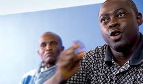 Kulturell Besuch aus Sierra Leone Traditionell Kilver Markt 2013  Professionell Unentschieden gegen Aston Villa Sensationell