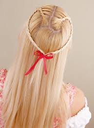 Offene haare frisuren selber machen offene frisuren. Haare Flechten So Flechtet Ihr Eine Herz Frisur Geolino