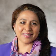 Edith Ennis's Instagram, Twitter & Facebook