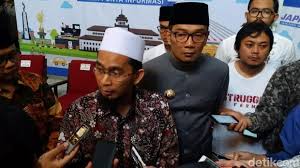 Download ceramah ustadz adi hidayat terbaru mp3 lengkap | adi hidayat , lahir di pandeglang, banten, 11 september 1984. Pandangan Uas Dan Ustaz Adi Hidayat Soal Muslim Ke Gereja Seperti Gus Miftah