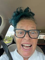 Hello everyone! My name is Cheryl, Im a native Californian still here! Just  turned 68 and feel great. One daughter, one granddaughter, boyfriend.And  Daphney the dog!