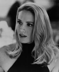 Kellie Lynch's Instagram, Twitter & Facebook