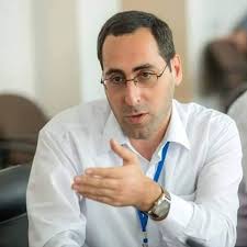 BENSON WILLIAMS, fake profile. Stolen photos of Ike Khalatyan, Journalist  and political commentator (ARMENIA) SEE  http://eurasia.expert/authors/?ID=64 FAKE PROFILE OF SCAMMER  https://www.facebook.com/profile.php?id=100014023055714