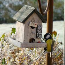 Wir haben uns gefragt, warum meisen im nistkasten sterben. Vogelfutterhaus Treffpunkt Nr 1 Fur Meisen Vogel Und Naturschutzprodukte Einfach Online Kaufen