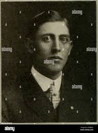 Electric railway review . e connected witi.the treasury department of tin-  Nortl em Texas Traction Company,Ft. Worth, Tex. He will be succeeded by Mr.  H. L. Hardin:.,heretofore chief clerk in the