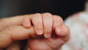 Panduan cara azan & iqamat. Amalan Amalan Sunat Menyambut Kelahiran Bayi