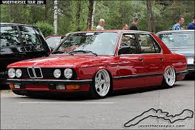 red 1986 bmw e28 520i on airride and ac schnitzer type 1 wheels elmar den exter バイク 車