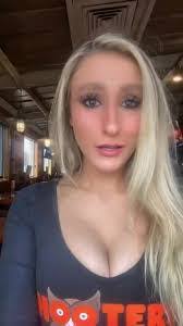 Marissa Wick's Instagram, Twitter & Facebook