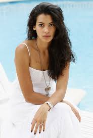 Последние твиты от stephanie sigman (@sigmanstephanie). John Ridley Abc Drama Pilot Presence Casts Stephanie Sigman In The Title Role Deadline