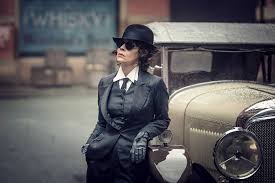 Polly shelby peaky blinders (helen mccrory). Peaky Blinders Vestuario Femenino Polly Grace Y Ada El Baul De Edenia