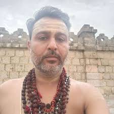 Top Telugu Pandits in Khadia, Ahmedabad near me