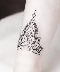 Wenn sie ein mobiltelefon verwenden, können sie auch die menüleiste des browsers verwenden. Woman Tattoos Mandalatattoo Tattoos Frauen Arm Knietattoo Ideen Fur Tattoos